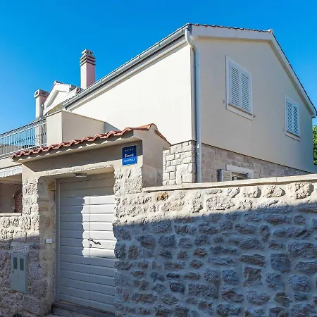 Private In Petrcane By The Sea Holiday home